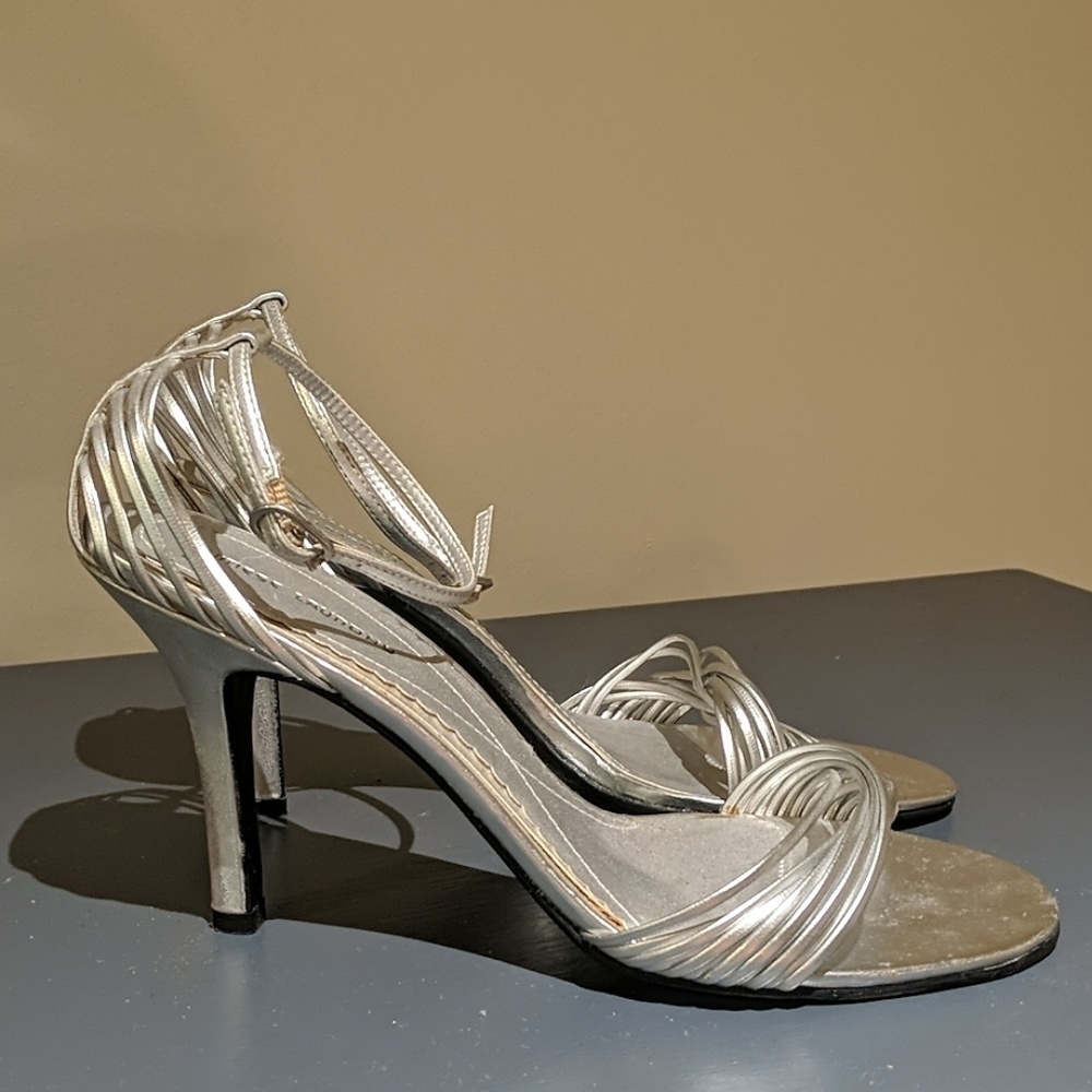 Chinese laundry Willy Pump